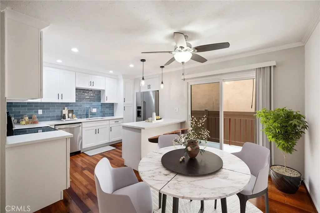 382 Coronado Avenue 102a, Long Beach, California 90814 home-pic-2